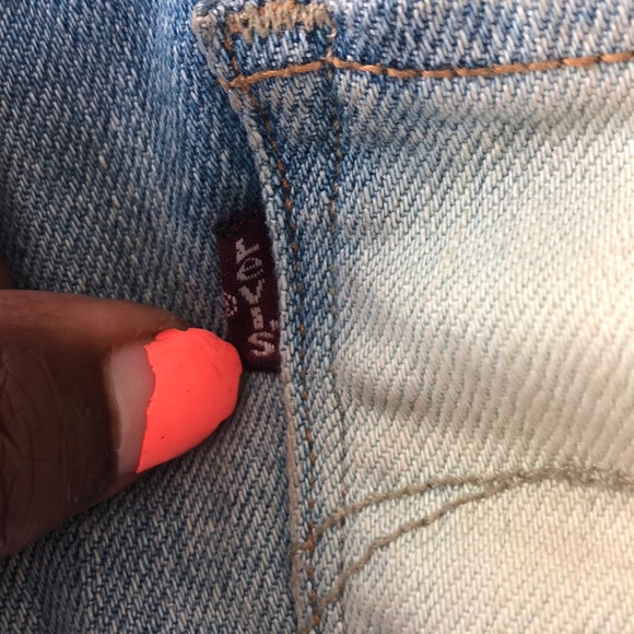 Levi’s Woman’s size 26 denim jean shorts ! *NWT* - Picture 6 of 8